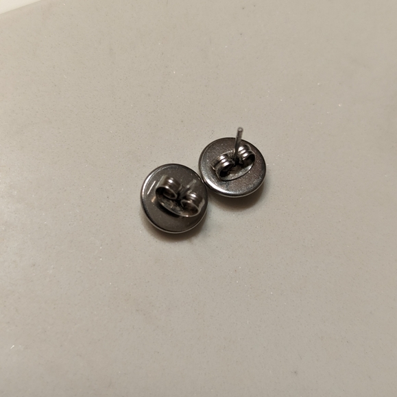 Druzy Stud Earrings - Picture 4 of 5